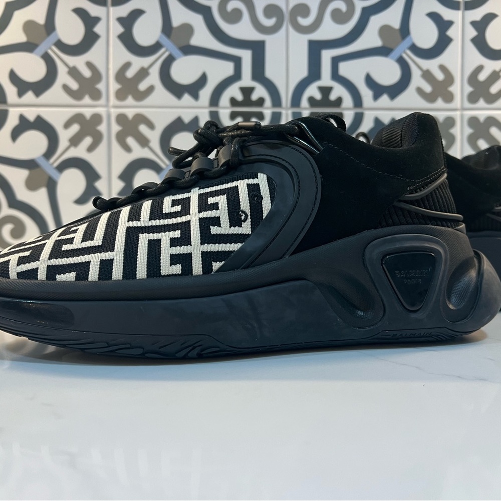 Balmain B-Runner monogram sneakers, Size 8, New without box